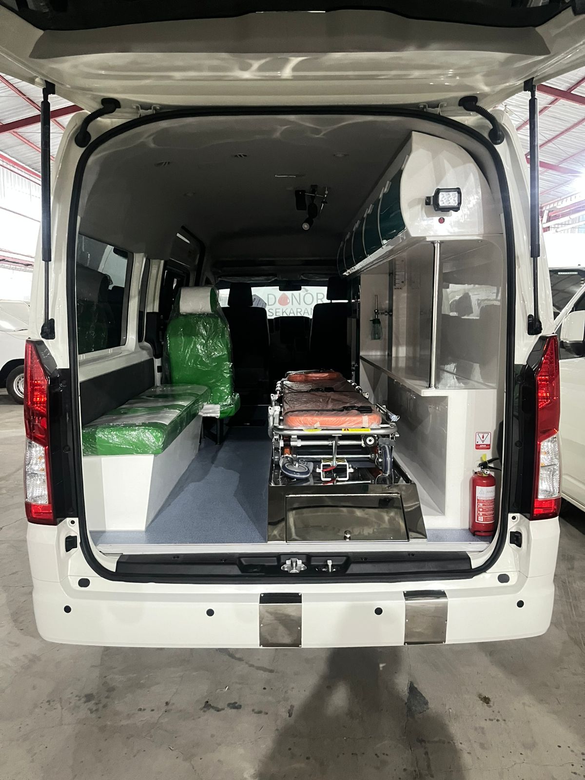 Mobil Ambulance: Fungsi, Jenis, dan Pentingnya Layanan Ambulance Modern