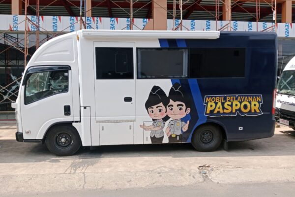 Karoseri Ambulance Pintar Indonesia Hadirkan Mobil Ambulance Dan Mobil Patroli Imigrasi Ber-TKDN 40%