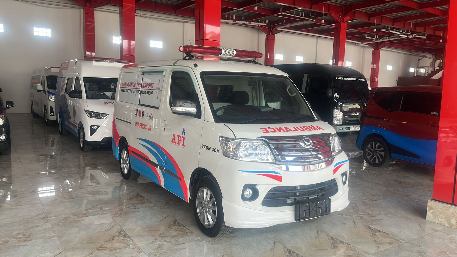 Ambulance Daihatsu Luxio: Karoseri dan Pembuatan Ambulance Custom
